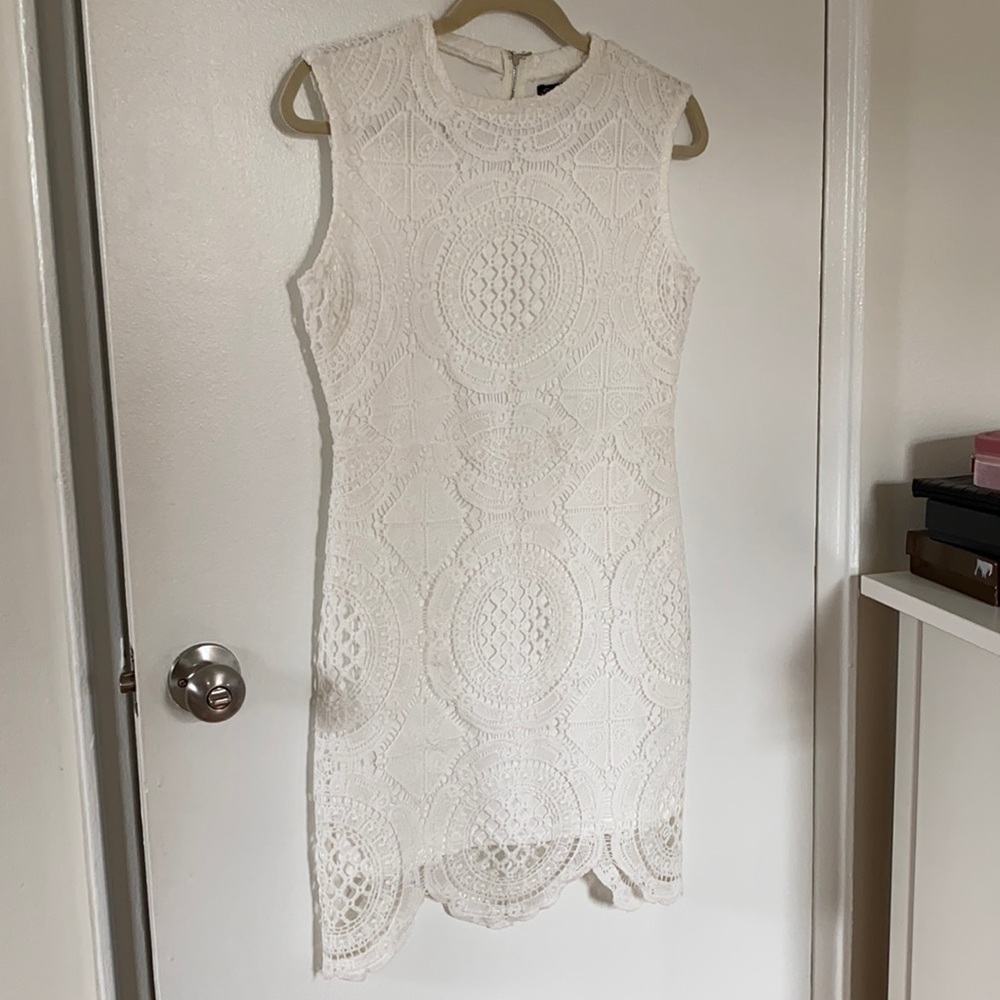 WHITE crochet dress - SILVER zipper